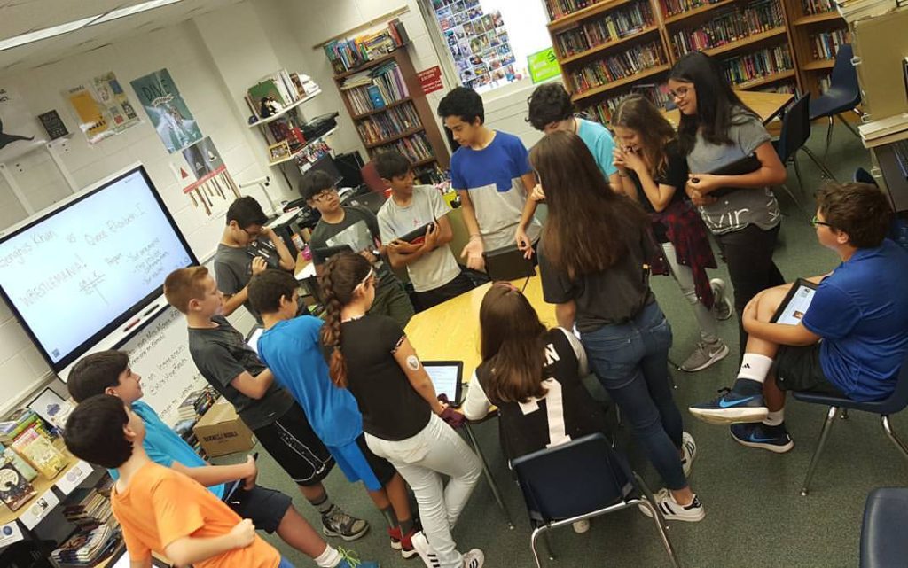 In the Middle School Classroom Who Wins?100 Historical Figures Go Head